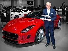 Ian Callum und sein Jaguar F-Type.  Foto:Auto-Medienportal.Net/Jaguar